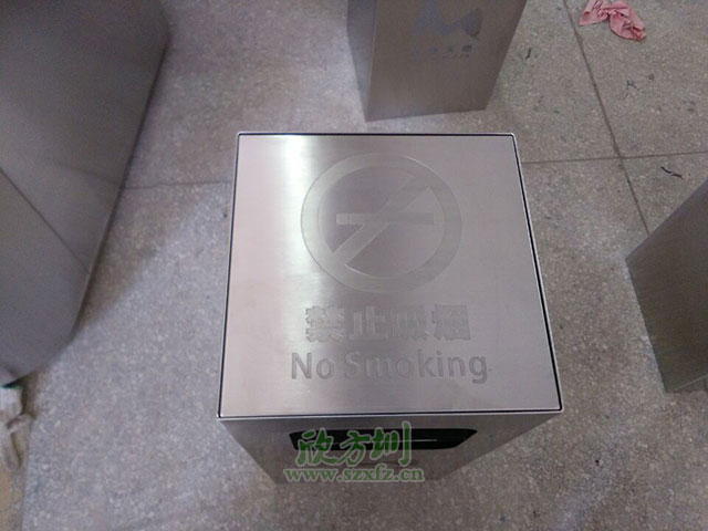 不銹鋼垃圾桶廠家對(duì)產(chǎn)品表面可做哪些效果?